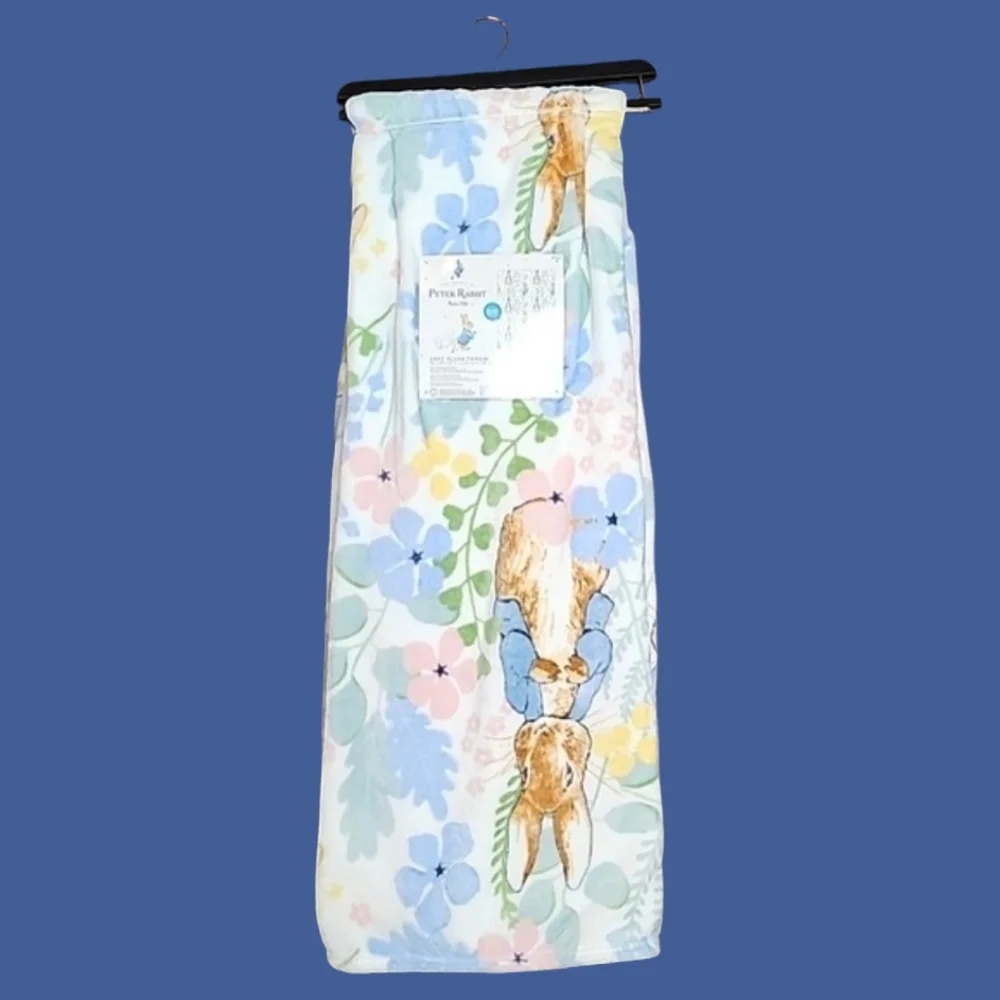 Peter Rabbit White Multi Bunny Soft Plush Springtime Throw Blanket New w/ Tags